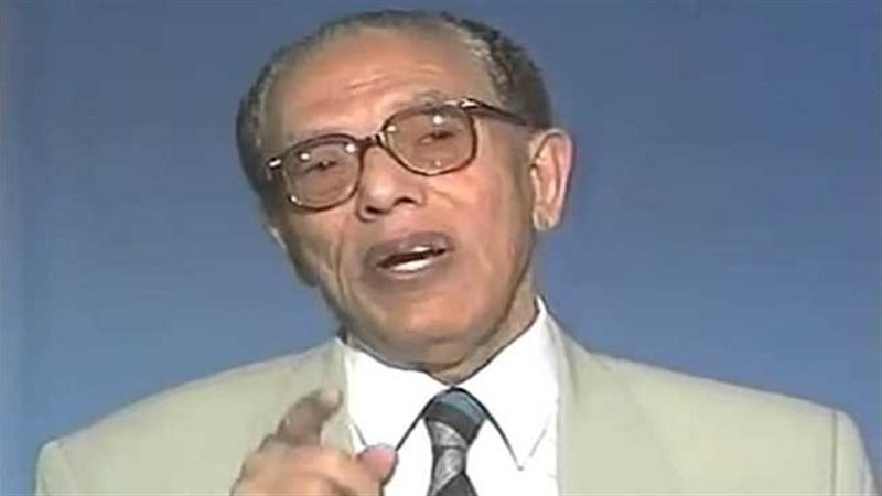 الدكتور العالم مصطفى