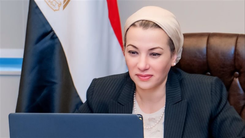  الدكتورة ياسمين