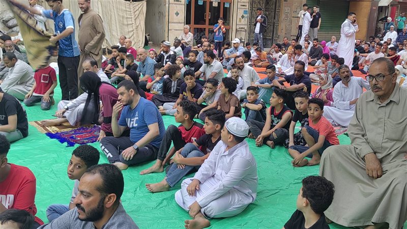 الأطفال يتصدون المشهد