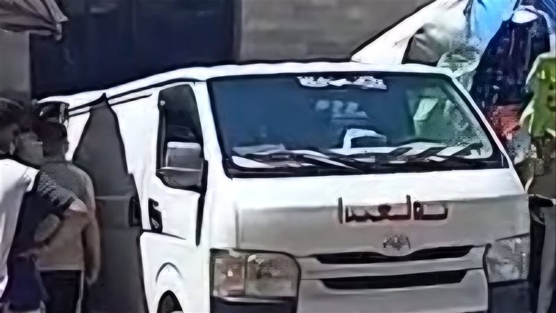 لحظة خروج جثامين