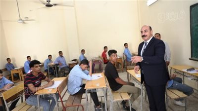 محافظ أسوان يوجه بتكاتف الجهود لتوفير المناخ المناسب داخل لجان الثانوية العامة
