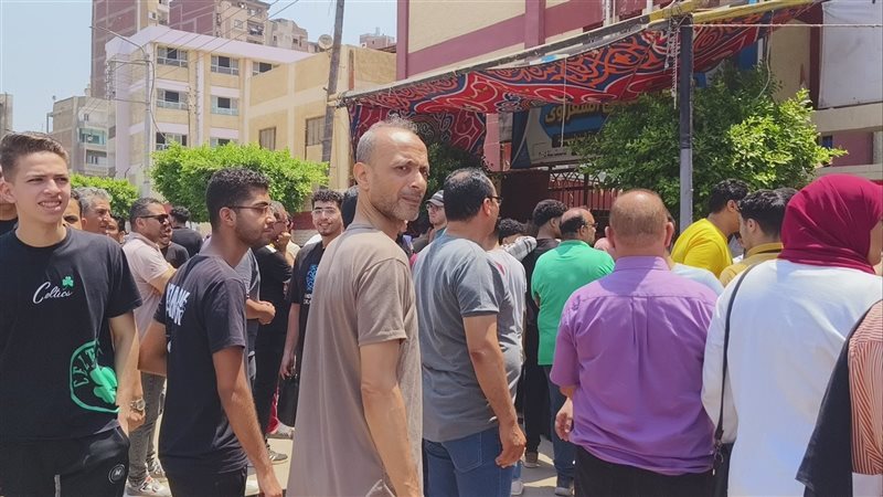 طلاب الثانوية العامة
