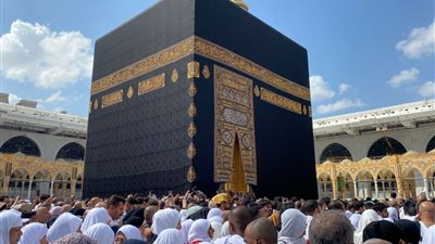 للموسم الجديد..السياحة تواصل تلقي طلبات حجز برامج الحج السياحي..تخصيص 36 ألف تاشيرة لشركات السياحة.. أسعار البرامج تتراوح من 225 إلى 580 بدون تذاكر السفر