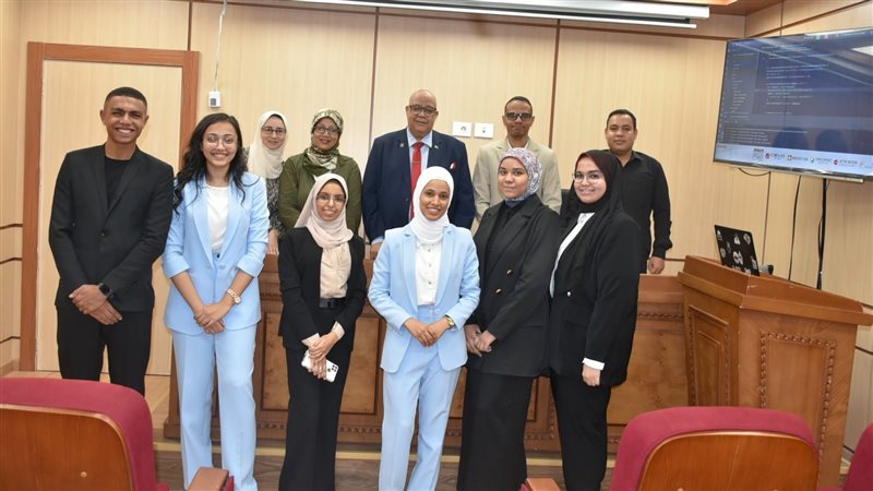 رئيس جامعة الأقصر