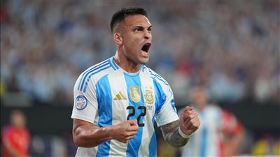 لاوتارو مارتينيز يمنح الأرجنتين العلامة الكاملة بهدفين في بيرو بكوبا أمريكا 2024