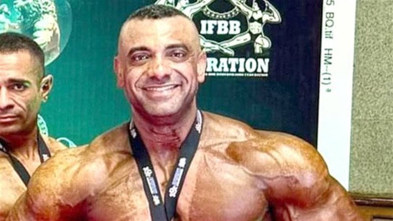 لاعبو فريق كمال الأجسام