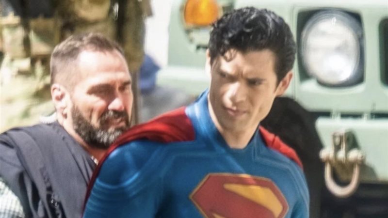 SUPERMAN LEGACY،