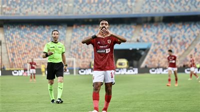  شاهد، احتفال جمهور الأهلي مع حسين الشحات بعد الفوز على بيراميدز