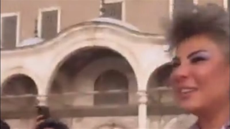 رقص مفيدة شيحة بالمسجد