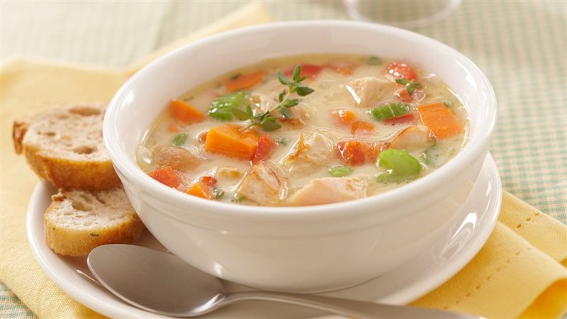 شوربة الدجاج بالكريمة،