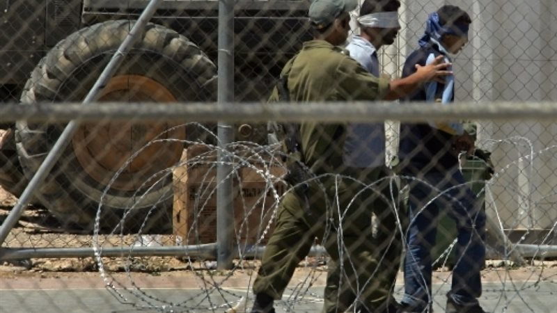 سجن لمعتقلين فلسطينيين،