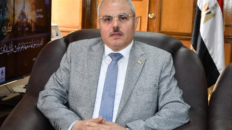 الدكتور ناصر مندور