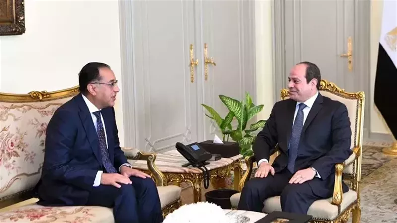الرئيس السيسي ومصطفى