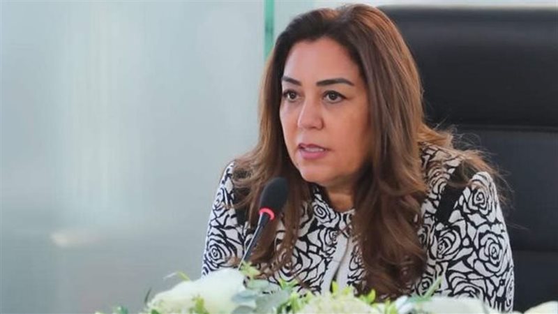 منال عوض، فيتو