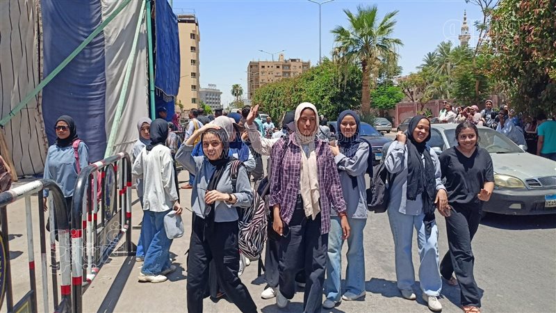 طلاب الثانوية العامة،
