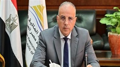 سويلم يوجه بتقييم الرى الحديث بمزارع قصب السكر
