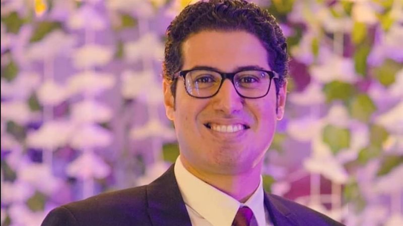 الدكتور أحمد العدل