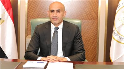 بعد تمسك الحكومة بوزير التربية والتعليم الجديد رغم الانتقادات.. خبراء يطالبون بإتاحة الفرصة كاملة لـ “عبداللطيف” قبل الحكم عليه.. ويؤكدون امتلاكه خبرات إدارية كبيرة