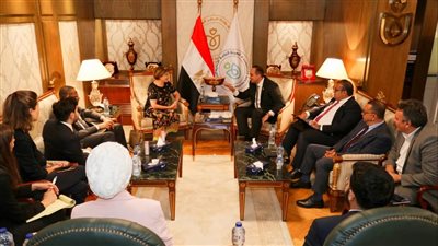 رئيس الرعاية الصحية يبحث مع البنك الدولي دعم المرحلة الثانية للتأمين الصحي الشامل 