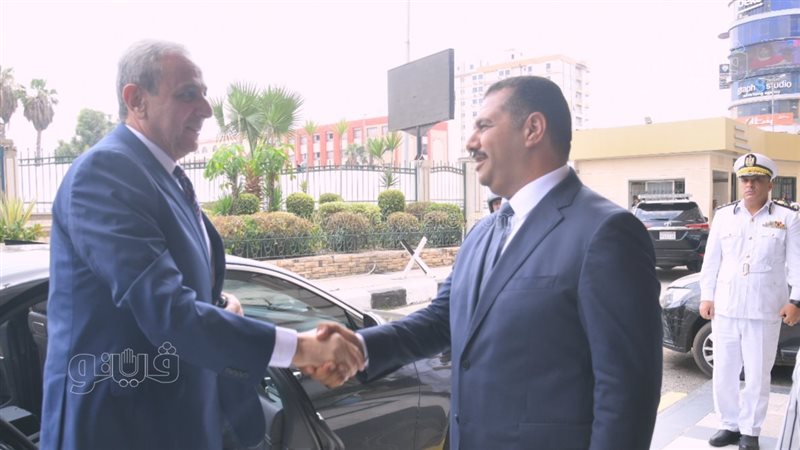 محافظ الغربية يصل
