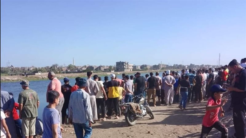 انتشال شقيقين غرقا