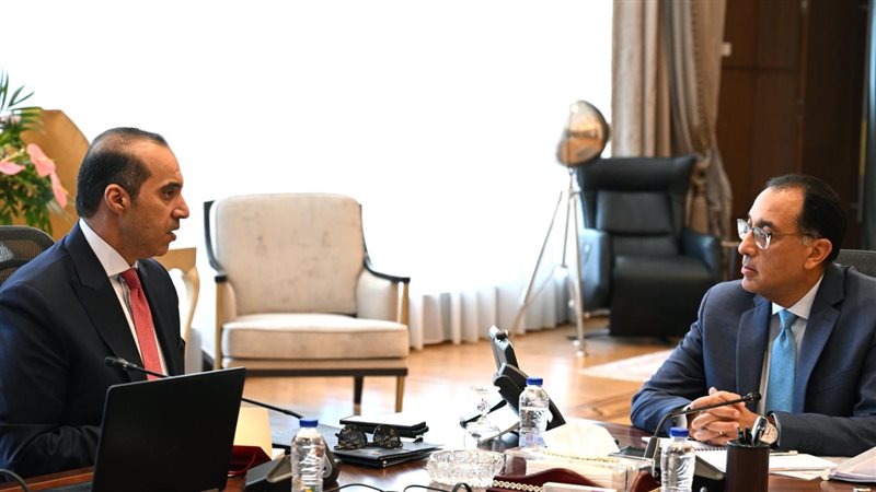 مصطفى مدبولي والمستشار