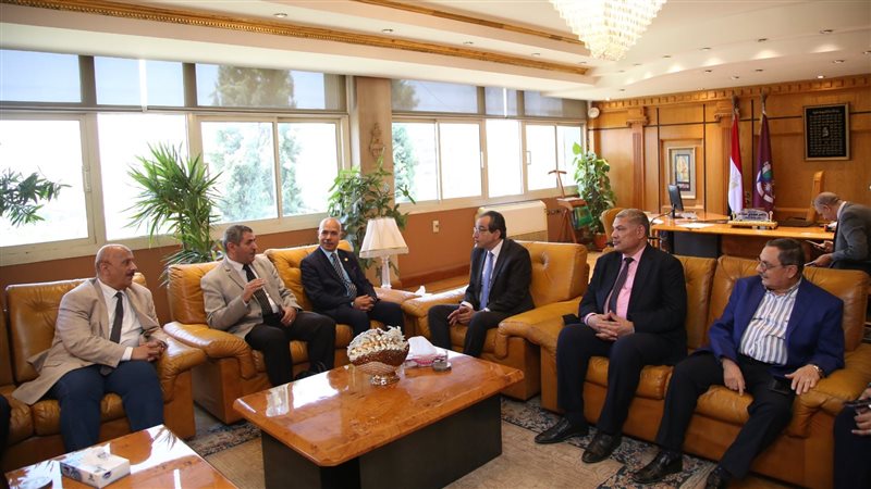 وفد المجلس الأعلى