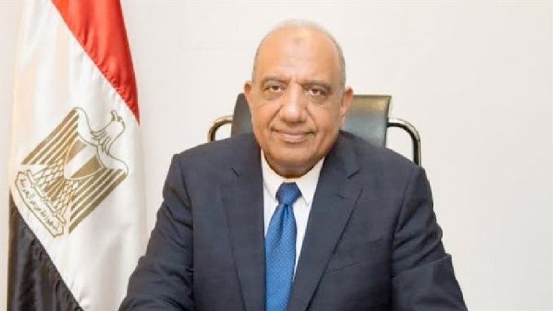 الدكتور محمود عصمت