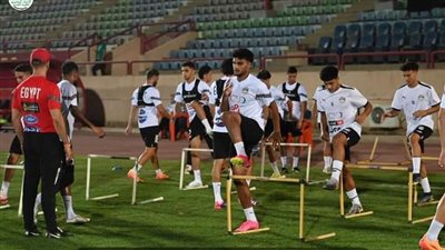 المنتخب الأولمبي يشد الرحال إلى باريس.. الفراعنة يستعدون بمباريات ودية مع أوكرانيا والعراق.. واتحاد الكرة يتجنب ثورة الأهلي في بيان الاحتفاظ بـ إبراهيم عادل 