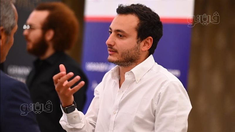 رجل الأعمال أنسي