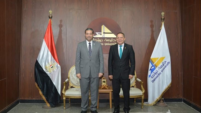 محافظ دمياط ورئيس