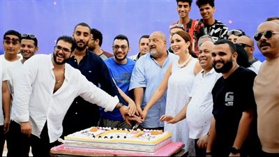 خالد الصاوي ونسرين طافش يحتفلان بانطلاق تصوير فيلم المصيف (صور) 