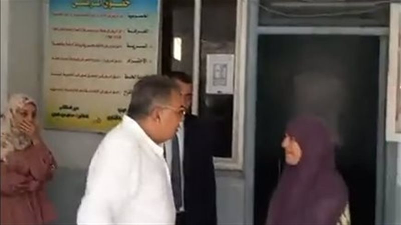 محافظ الدقهلية يكرم