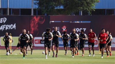 أبرزهم كهربا وبيرسي تاو، المستبعدون من قائمة الأهلي لمواجهة بيراميدز في الدوري 
