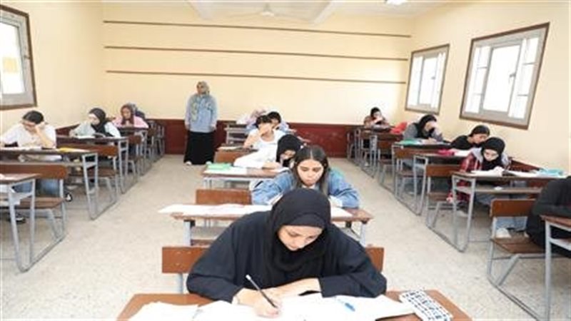 أزمة الكثافات الطلابية
