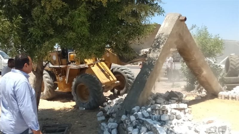 إزالة 21 حالة تعدى