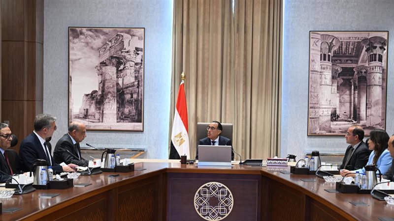 اجتماع برئاسة الدكتور