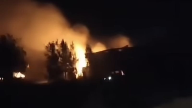 إشعال نيران بالمنازل