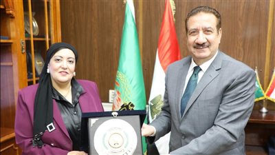 محافظ المنوفية يكرم وكيل الصحة ومدير المصرية للاتصالات