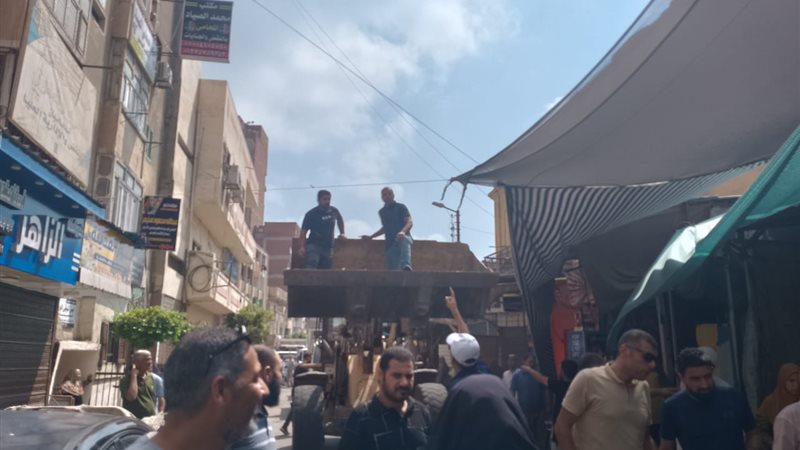 حملة رفع اشغال بالبحيرة