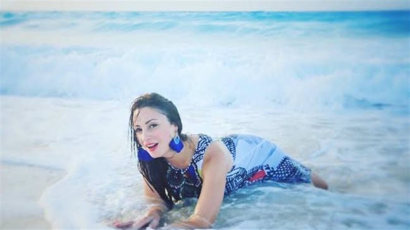 الفنانة نيرمين الفقي،