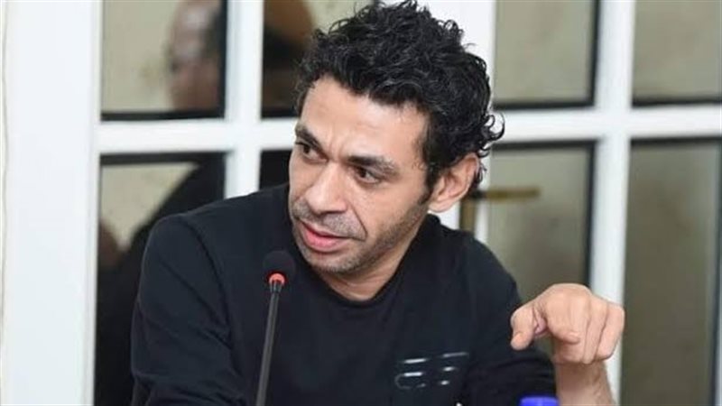 الكاتب طارق إمام،