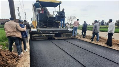 تفاصيل مشروعات تطوير ورفع كفاءة الطرق بالمناطق الصناعية بالعبور