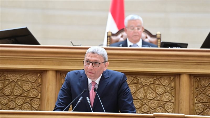 جلسة مناقشة تقرير