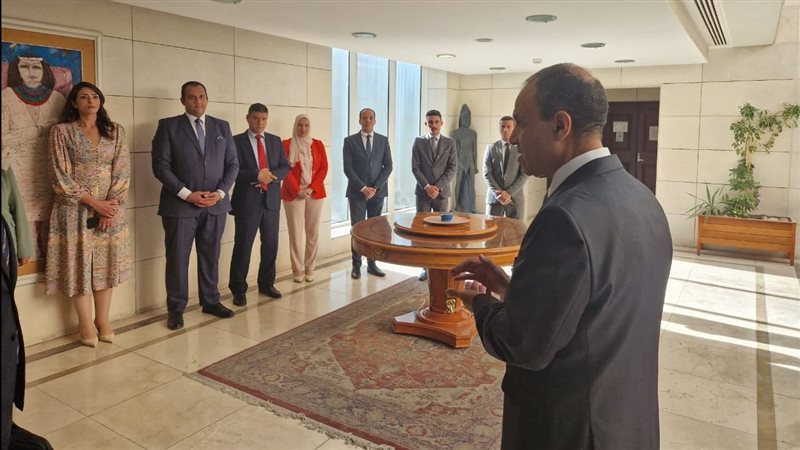 وزير الخارجية يتفقد