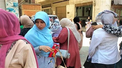 حكايات المصريين مع نتيجة الثانوية العامة.. محمود دخل طب بمجموع 73%.. أحمد يبحث عن حلمه الضائع.. نهال حرمها المجموع من طب وحققت حلمها بالصيدلة.. و70% فتحت باب الشهرة لدولت 