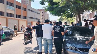بالأغاني والفوم، طلاب الثانوية العامة يحتفلون بانتهاء الامتحانات في القليوبية (صور)