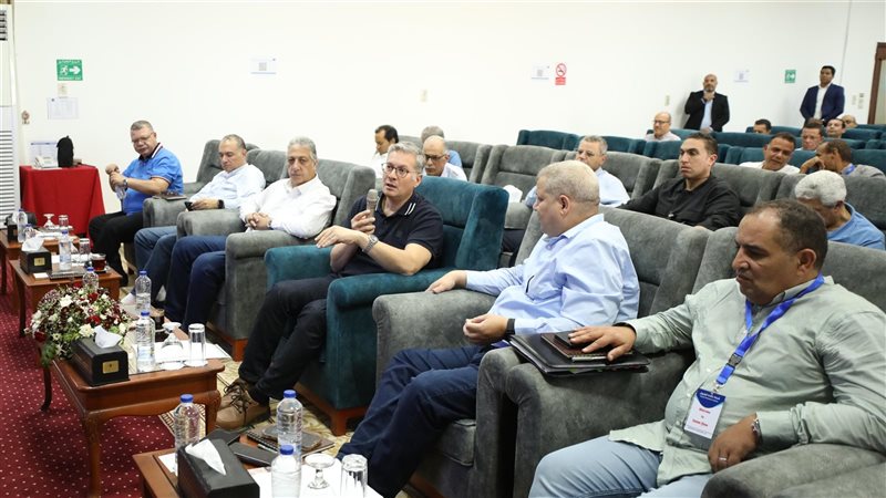 وزير البترول خلال