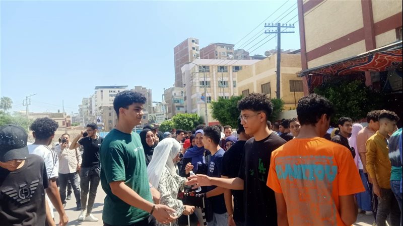 طلاب الثانوية بالدقهلية.،فيتو