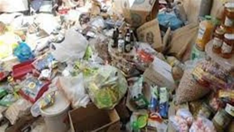 ضبط أغذية فاسدة في